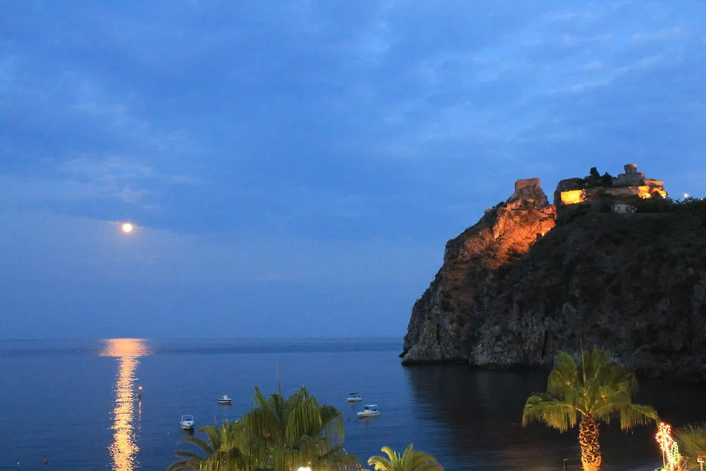 Elihotel SantʼAlessio Siculo